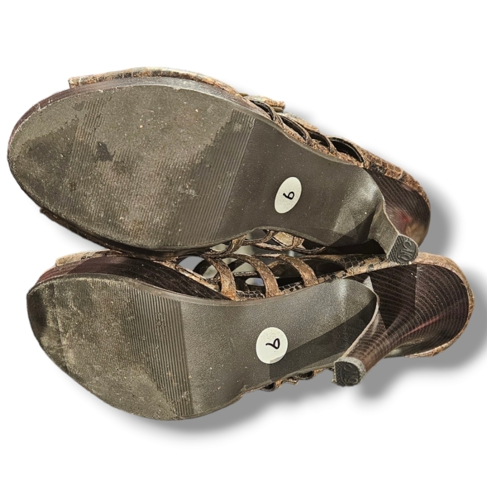 Strappy metallic crocodile print booties - Picture 3 of 5